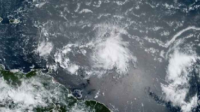 Tropical Storm Bret strengthens, heads for Caribbean