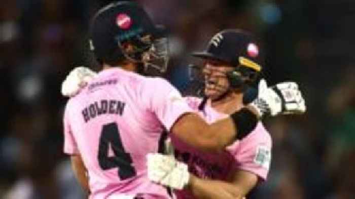 Middlesex score 254 in record T20 Blast run chase