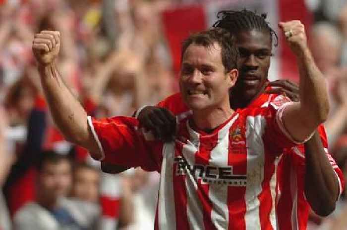 Cheltenham Town greats reunite for charity game against Hereford United legends