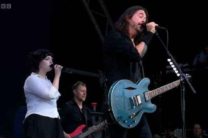 Glastonbury fans in tears as Foo Fighters' Dave Grohl brings daughter on stage for touching reason