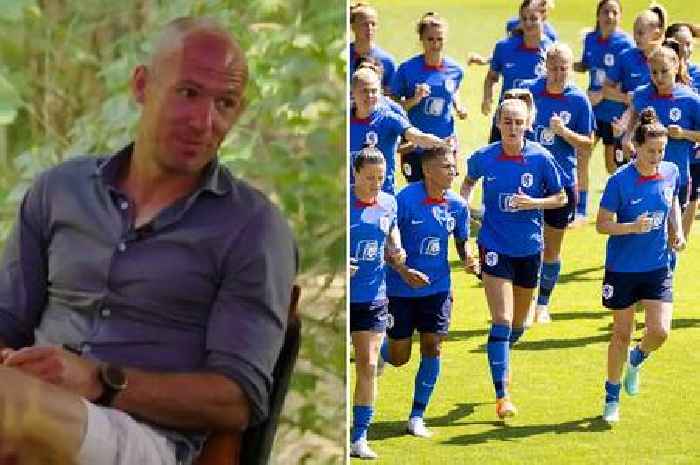 Arjen Robben tells Dutch women not to play at World Cup with 's*** in their pants'