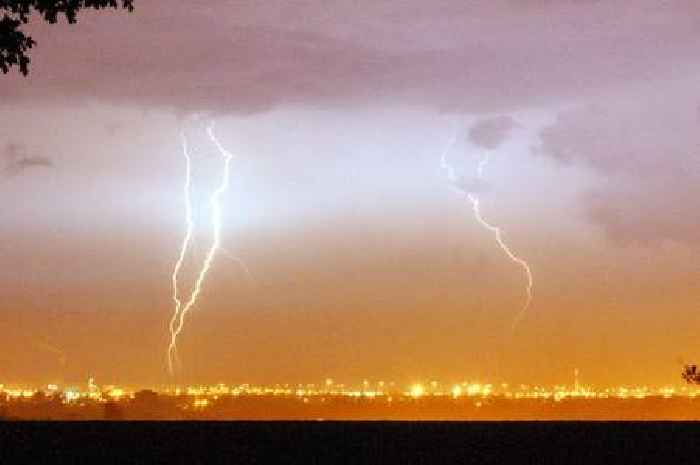 The time thunderstorms are likely to hit Grimsby and Scunthorpe areas today - weather warning update