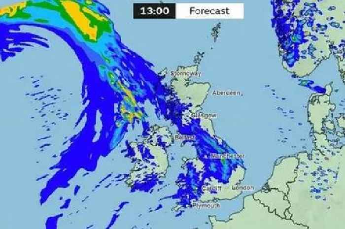 Met Office reveals when heatwave will end as 'wall of rain' sweeps in