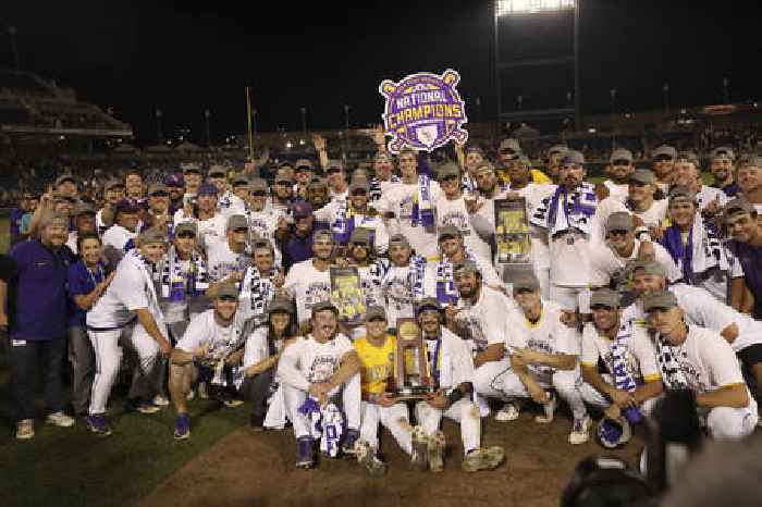 LSU defeats Florida to win 1st College World Series title since 2009