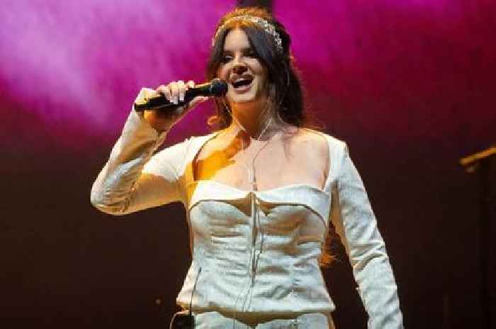 Glastonbury fans divided over who was to blame for Lana Del Rey's performance being cut off