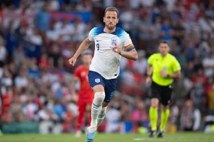 Harry Kane transfer latest: £60m Bayern Munich bid, Tottenham stance, Man United decision