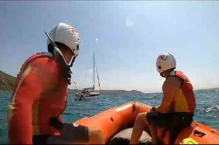 Holidaymakers beach warning from RNLI after mass rescue of eight