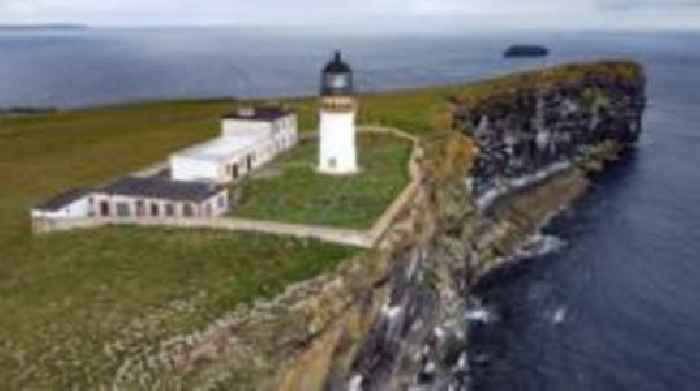 Lighthouse buildings for sale on uninhabited Scottish island