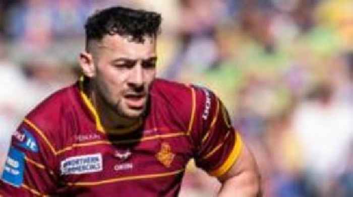 Huddersfield end losing streak against Salford