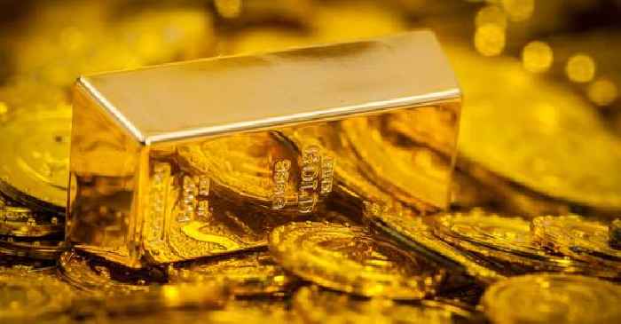 PAX Gold (PAXG) remains resilient above $2,390 amid Bitcoin and Ethereum dip