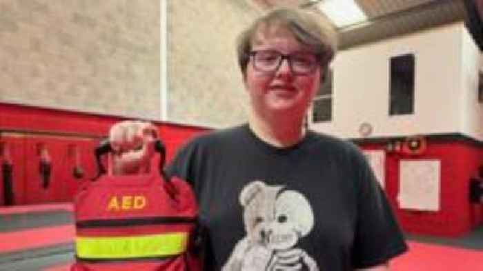 Teen with heart condition plans fundraising walk