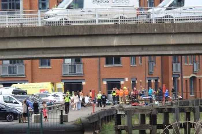 Two women rescued from River Hull after one went to the aid of the other