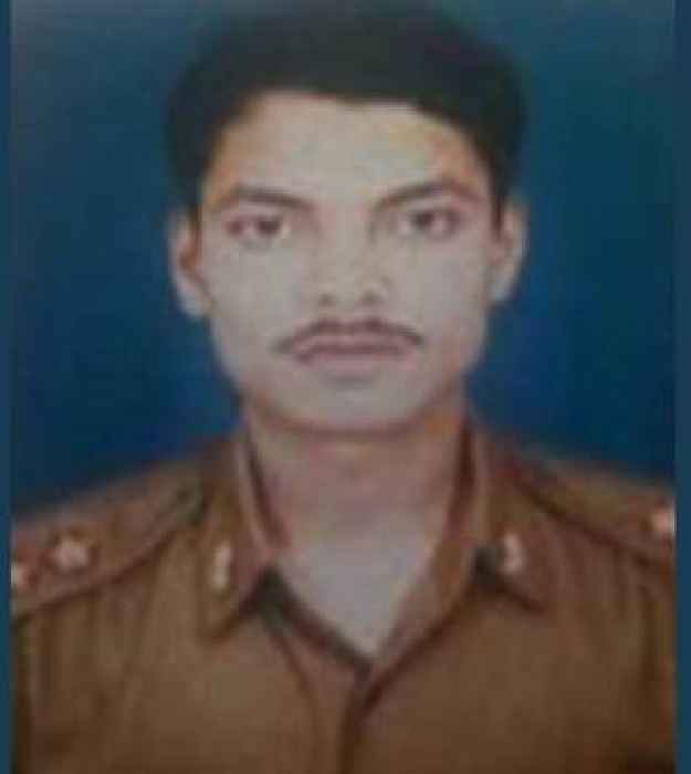 25 years on, Vir Chakra awardee still in touch with Tiger Hill martyr’s family