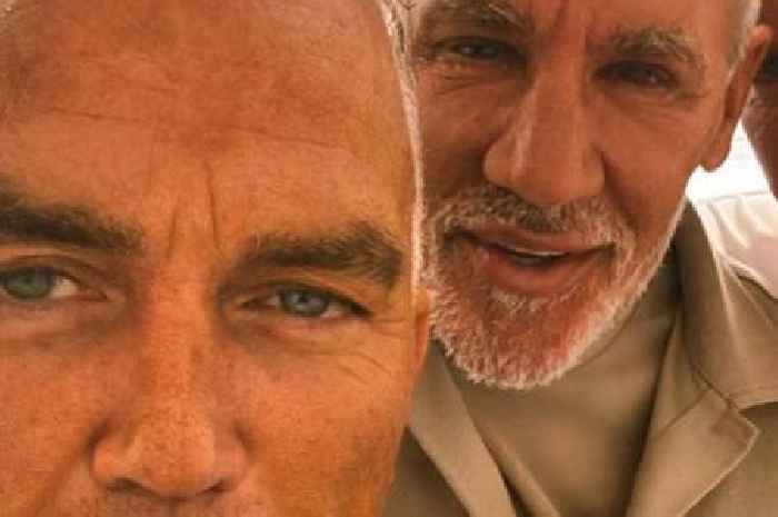 Wayne Lineker inundated by drinkers wanting selfies as he parties at Nottingham bar