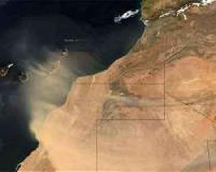 Saharan Dust Influences Hurricane Rainfall Patterns