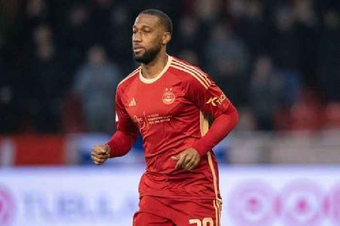 Hibs consider Junior Hoilett transfer move as Aberdeen loan star on their signing radar