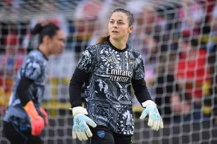 Aston Villa sign Arsenal goalkeeper after Daphne van Domselaar transfer