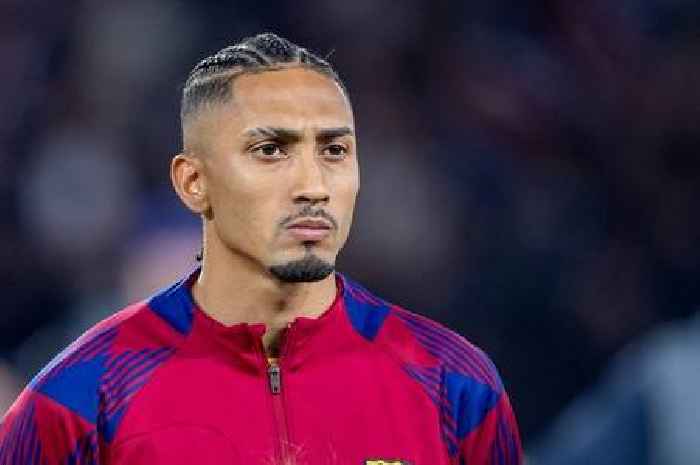 Transfer target set to stay at Barcelona despite Aston Villa links