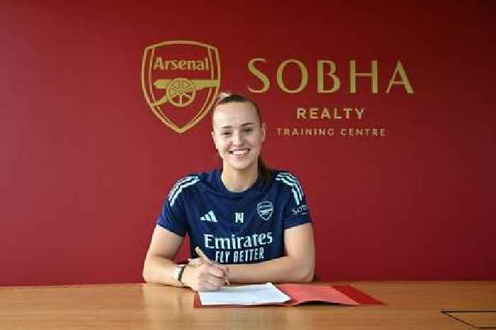 Arsenal sign top target Daphne van Domselaar from Aston Villa in game-changing transfer