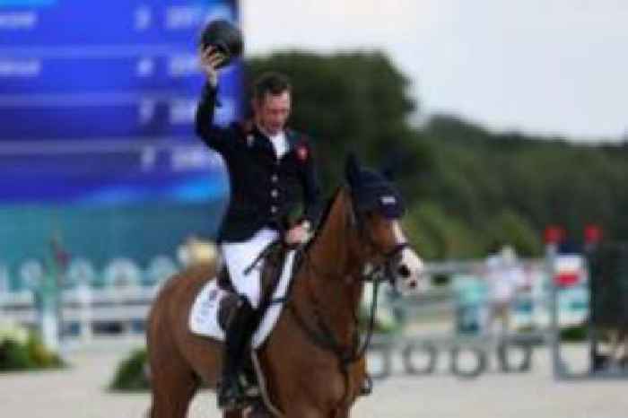 Borderer Scott Brash takes showjumping gold