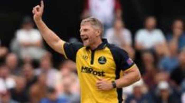 Glamorgan edge to one-wicket win over Sussex