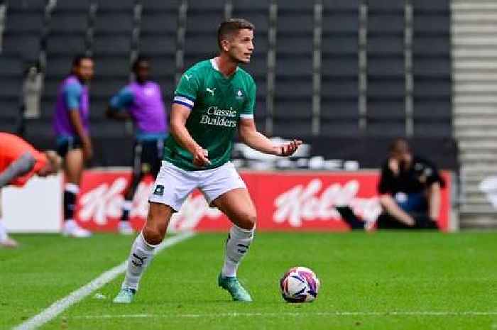 Jordan Houghton says Wayne Rooney demanding Plymouth Argyle intensity