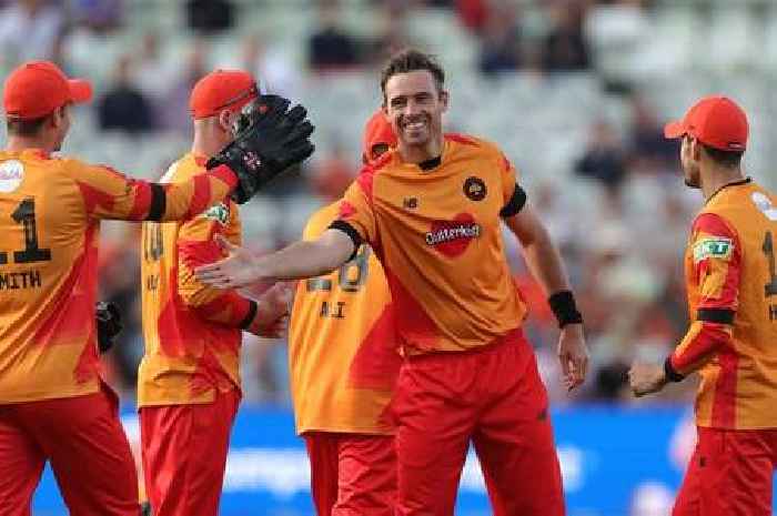 Birmingham Phoenix post devastating ten-wicket win to keep Hundred hopes alive