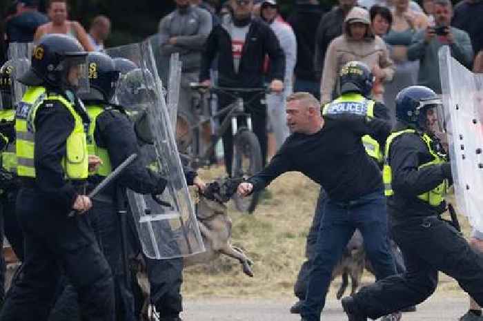 Keir Starmer calls emergency Cobra meeting tonight amid fresh UK riot violence fears