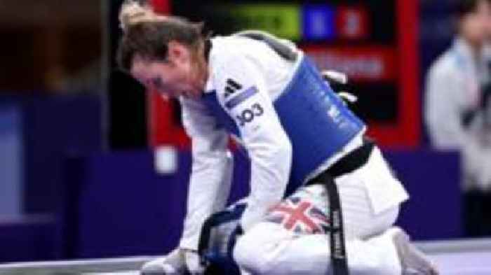 GB's Jones in another early Olympics loss