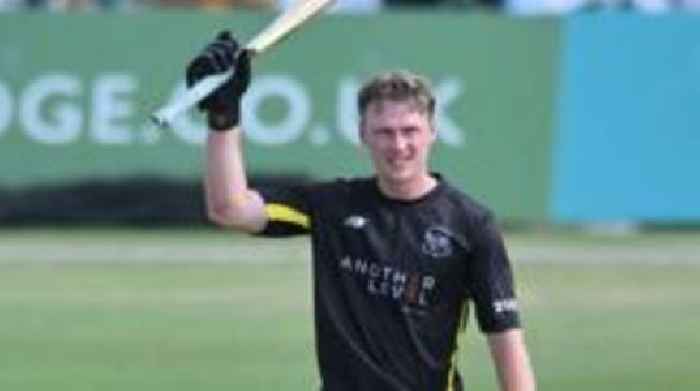 One-Day Cup: Hammond ton helps Glos beat Notts