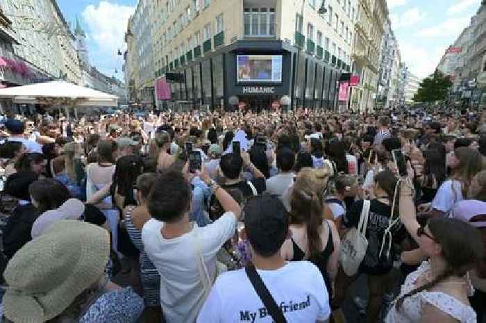 Taylor Swift fans stage own concert in Vienna after Eras Tour shows cancelled