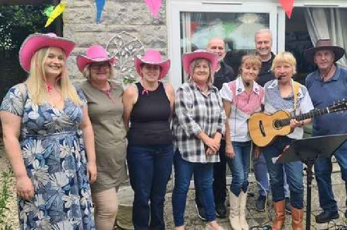 Yee-Haw - the Calamity Janes bring Nashville to Shepton Mallet