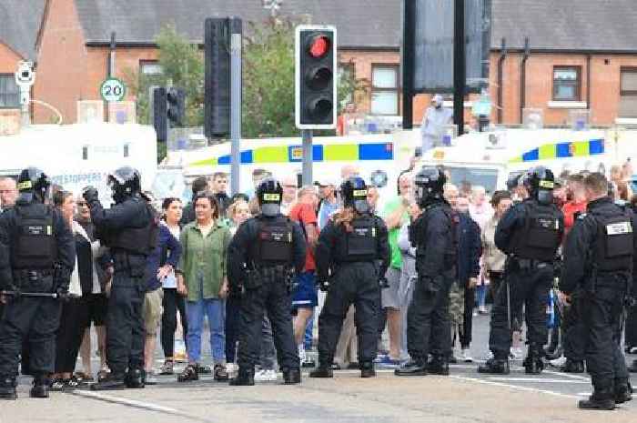 Police Scotland to send 120 officers to Northern Ireland amid far-right riots