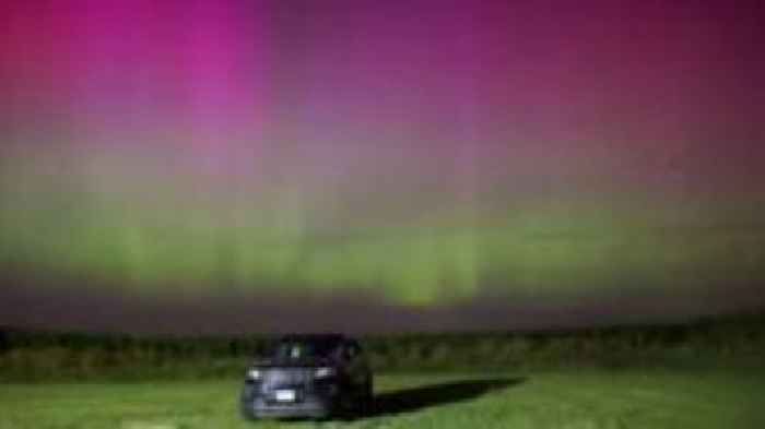 Timelapse shows Northern Lights glowing above Wisconsin