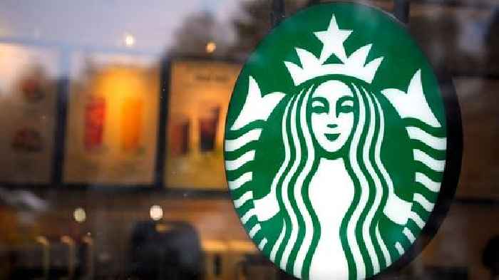Starbucks suddenly replaces CEO