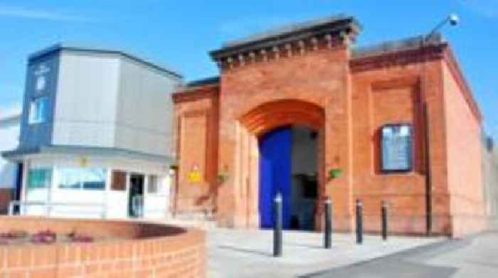 Prison staff criticised after inmate takes own life