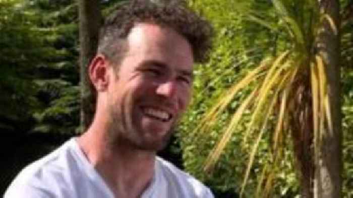 Mark Cavendish lap of honour moved due to weather