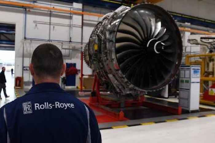 Rolls-Royce in Derby to supply 60 Trent 7000 engines to Cathay Pacific