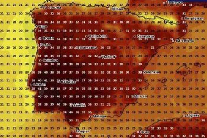 Exact date 41C heatwave heads towards UK as new weather maps turn red-hot