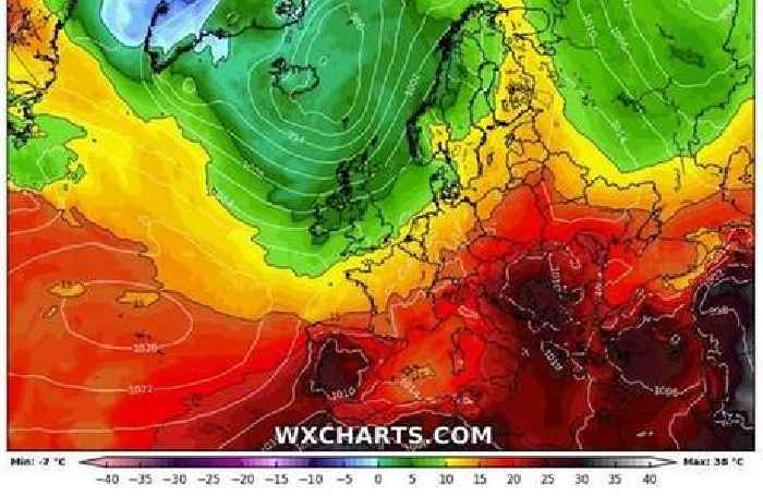 UK weather maps turn 'black' as sizzling Iberian heatwave coming in days