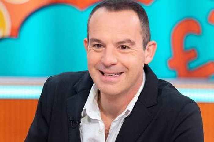 Martin Lewis warns 'all' drivers to 'pay using a credit card'