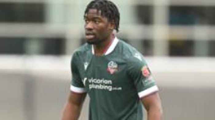 Accrington sign Bolton midfielder Khumbeni on loan