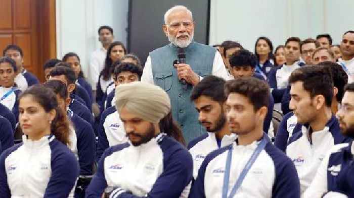 "Government of IND will ensure top-quality sporting infrastructure is built": PM