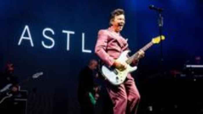 Rick Astley 'just happy to be performing' at festival