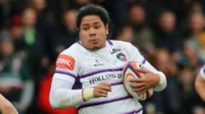 Back row Tuilagi signs for Bedford Blues