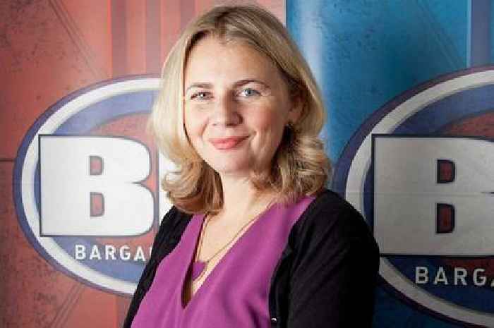 Inside Bargain Hunt star Catherine Southon's life off-screen from family to business
