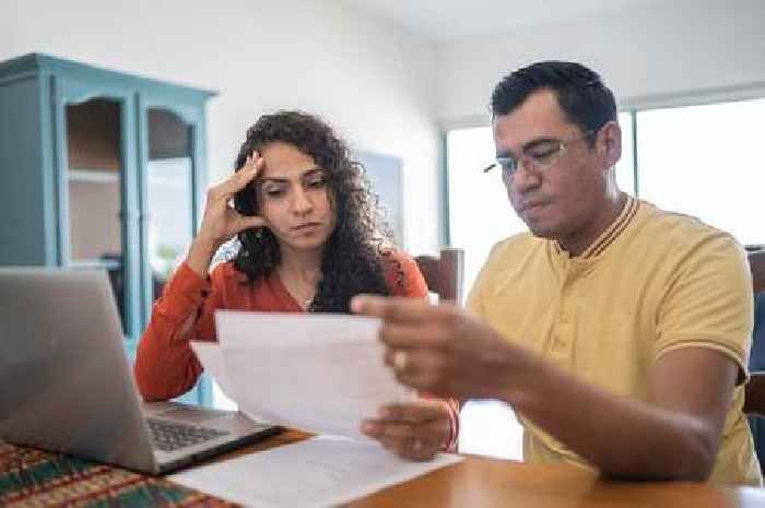 Homebuyers on 'rip-off' variable rate loans 'paying £470 a month more than needed'