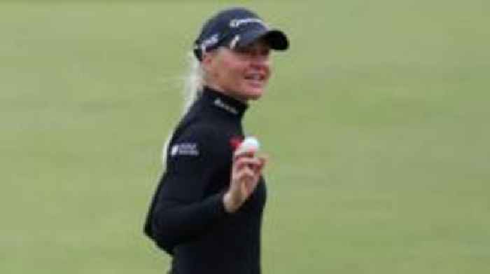 England's Hull leads Women's Open after round one