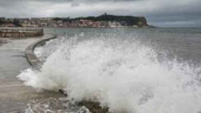 Storm Lilian hits sparking warnings of disruption