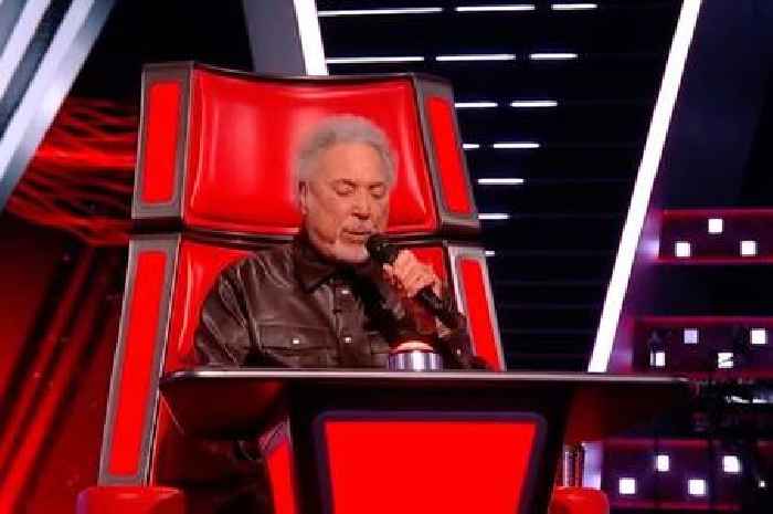 ITV The Voice's Sir Tom Jones takes swipe at cruel Simon Cowell